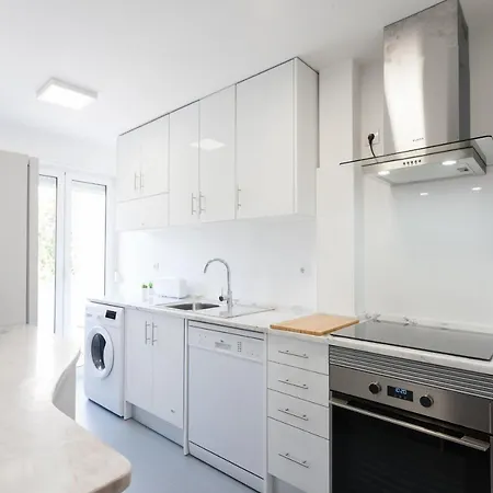 Flh Graca Charming Flat With Balcony